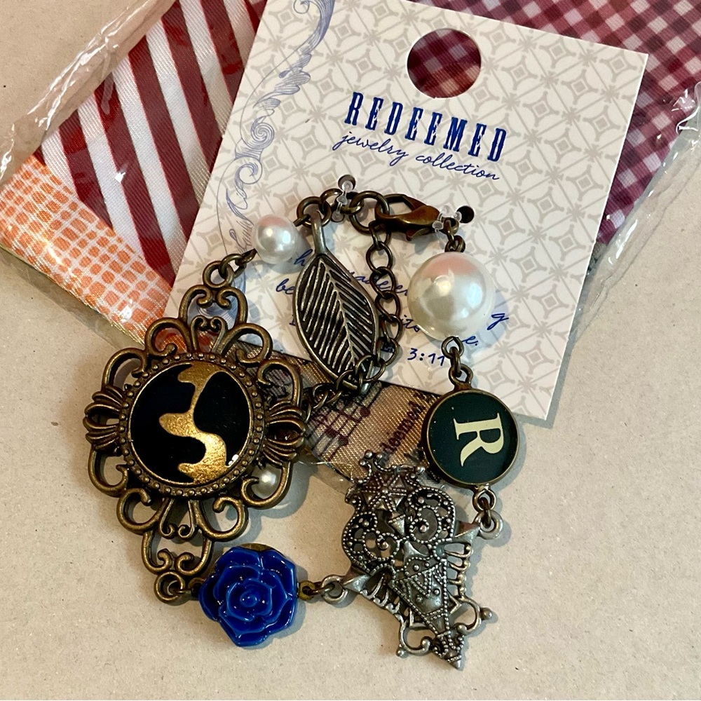 Dayspring Redeemed Jewelry Collection Charm Bracelet NWT